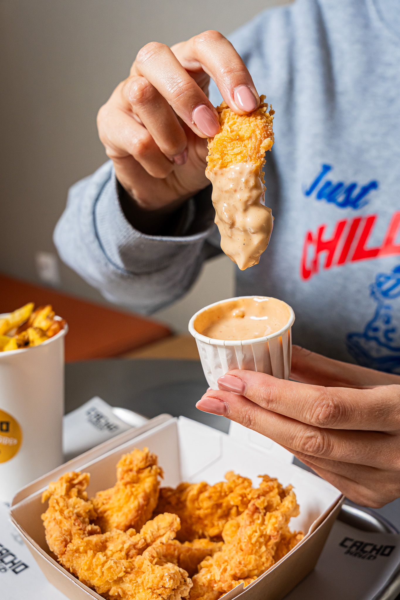 Fingers de pollo en Cacho Burgers